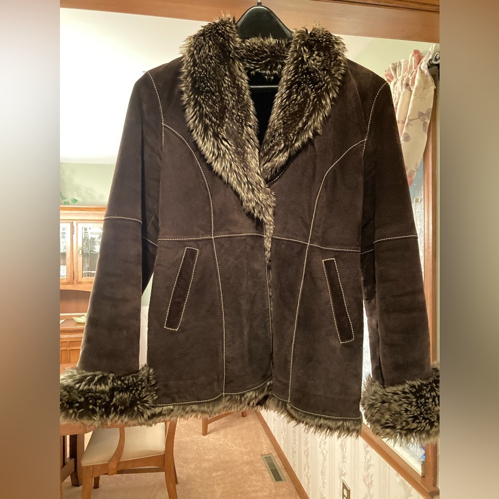 Women’s suede Fur-lined coat